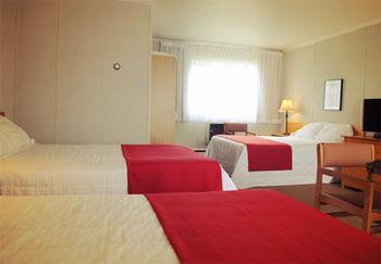 Cartier Motel 3*